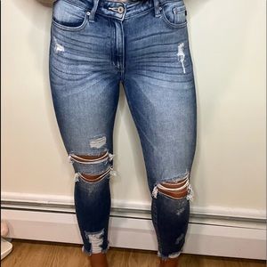 STILL AVAILABLE- KanCan distressed skinny jeans